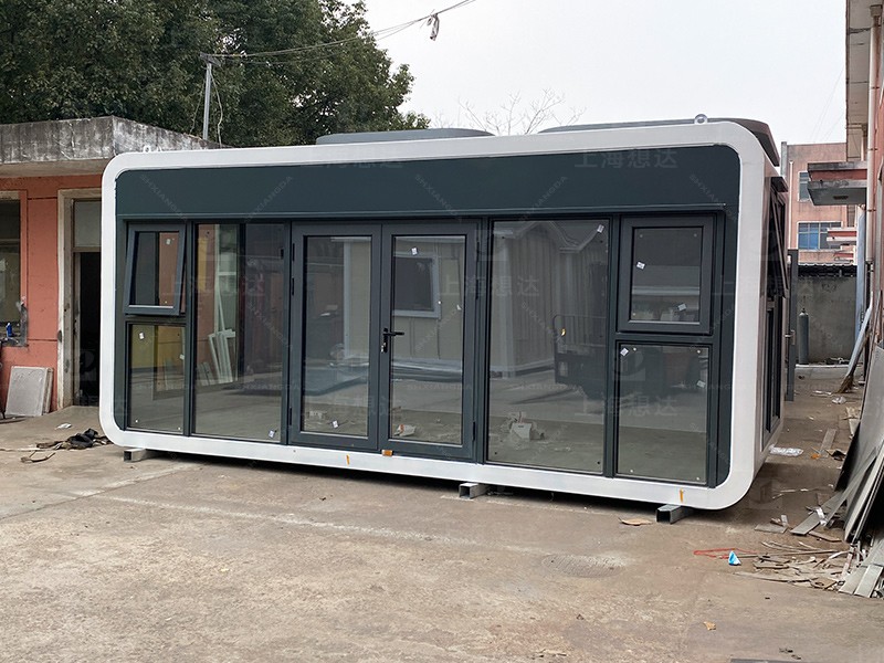 蘋(píng)果艙黑白面辦公室02